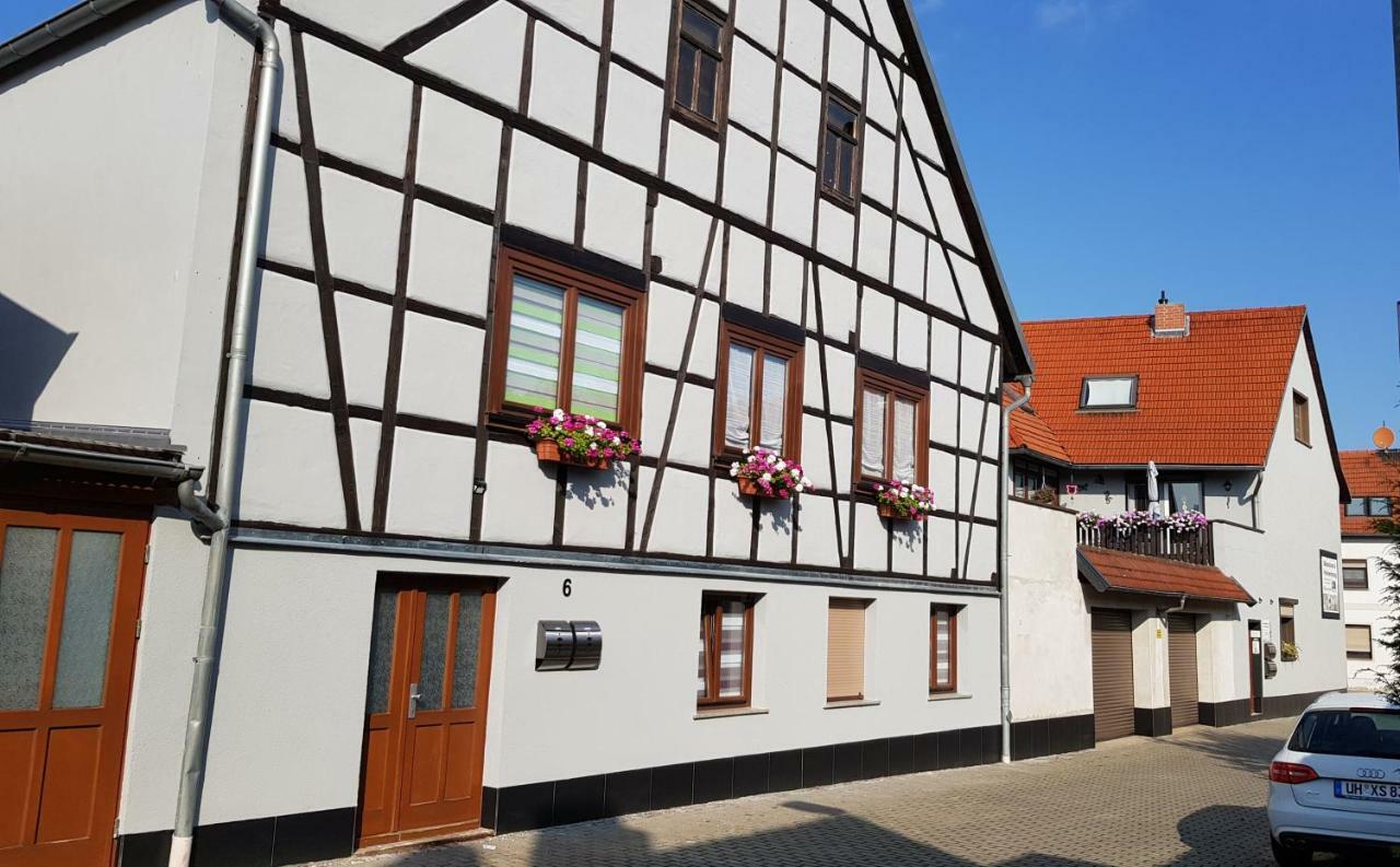 Gaestezimmer & Ferienwohnungen Thon Herbsleben Kültér fotó